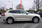 Volvo XC60 B5 AWD Momentum Pro Panorama Navi LED PDC - Volvo XC60 mit Hybrid-Antrieb