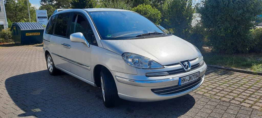 Peugeot 807
