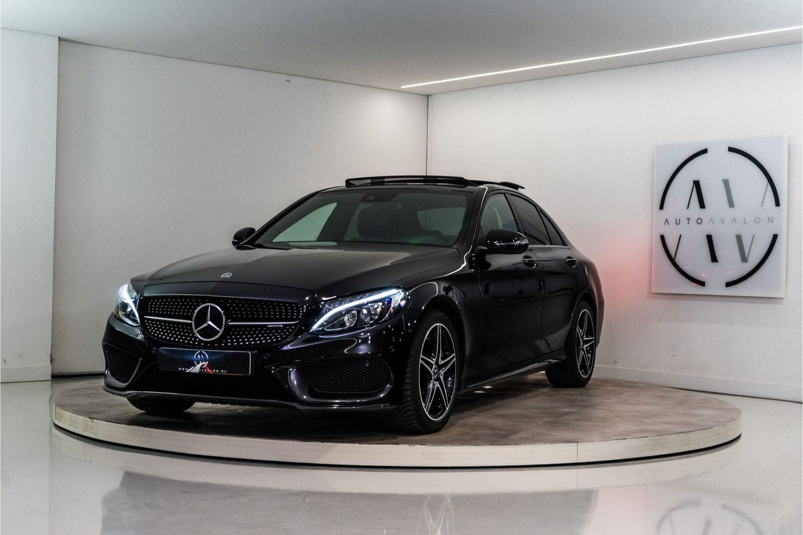 MERCEDES-BENZ C 300 AMG 245PK | Pano | Sfeer | LED | Stoelverw