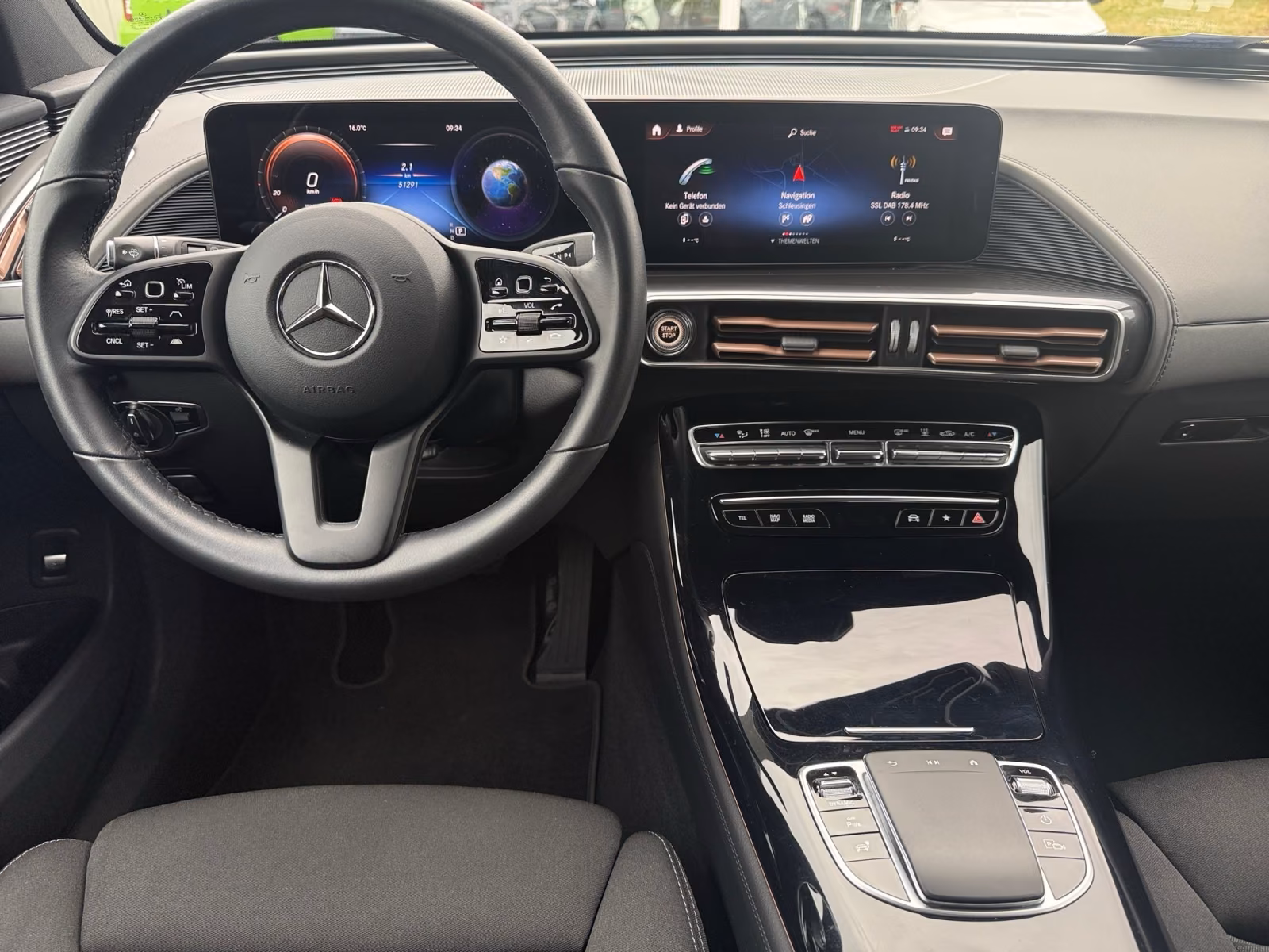 Mercedes-Benz EQC EQC 400 4Matic AHK