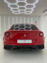 Ferrari FF 6,3 V12 4x4 - - gebrauchte Ferrari Limousine