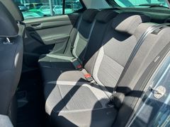 Fahrzeugabbildung Skoda Fabia Navi ACC LED Kamera Sitzhzng SmartLink