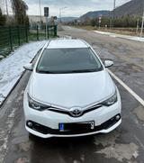 Toyota Auris Touring Sports Touring Sports 1,6-l-D-... - weiße Toyota Auris Touring Sports