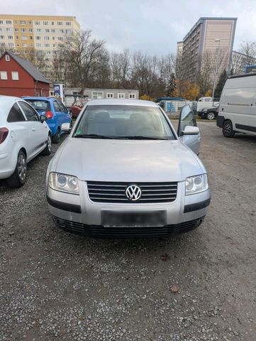 Volkswagen VW Passat 1.6