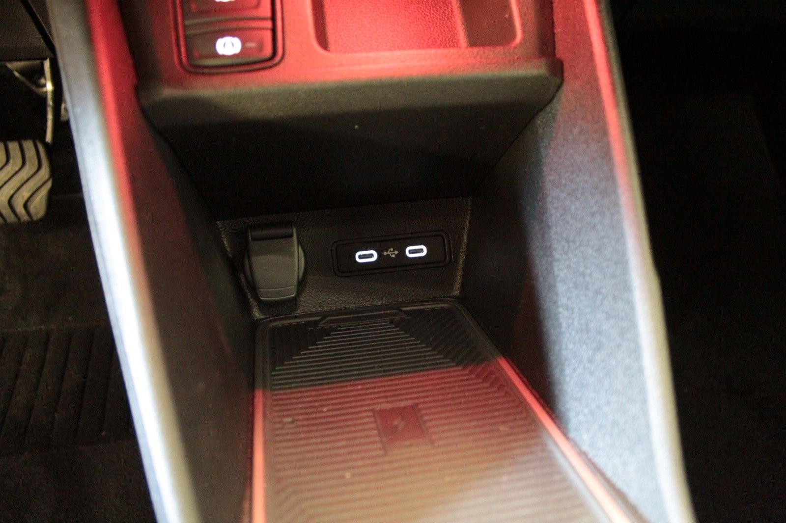 Fahrzeugabbildung Renault R 4 150 Comfort Range Iconic *Vollausstattung*