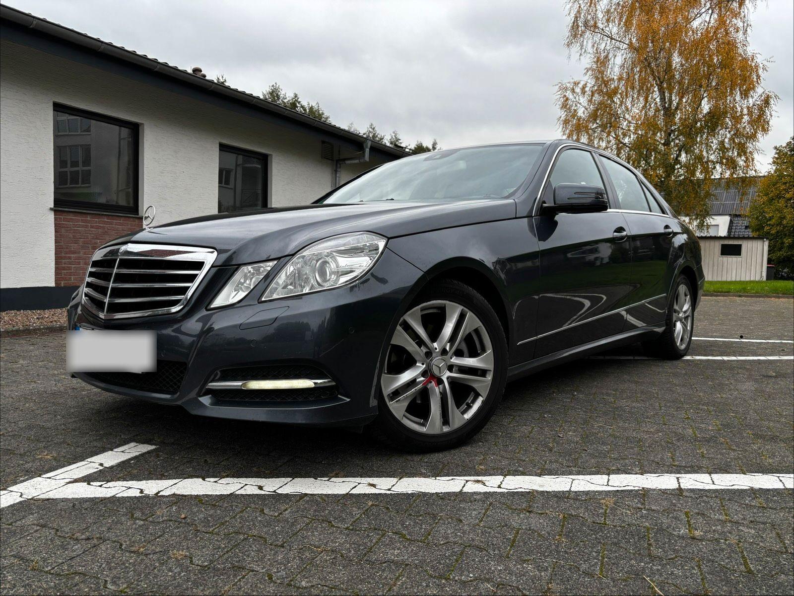Mercedes-Benz E 220
