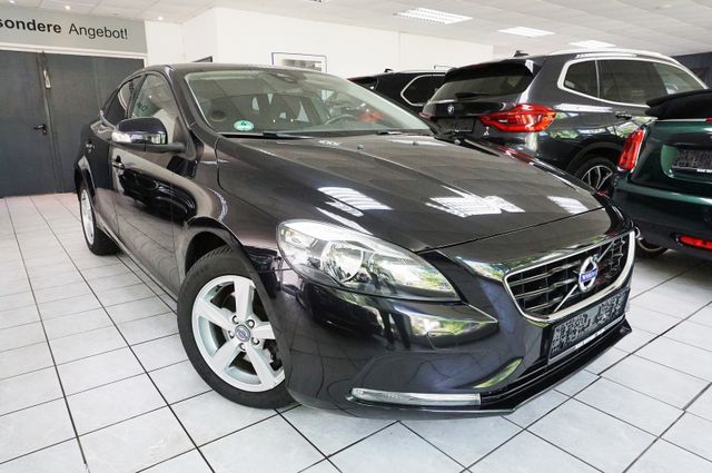 Volvo V40 D2 Powershift (Aut) SCHECKHEFT VOLLSTÄNDIG