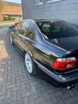 BMW 540i - - BMW 540 aus 2001: 540i
