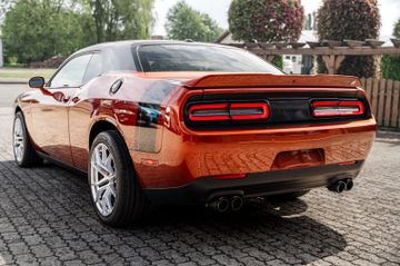 Dodge Challenger - 5