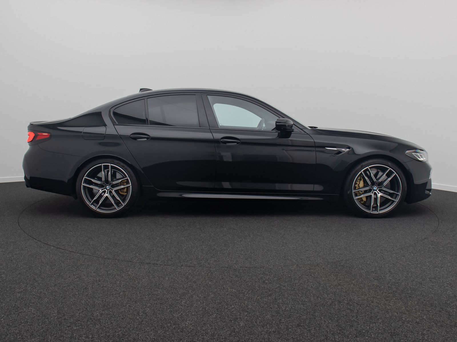 Fahrzeugabbildung BMW M5 xD M Driver´s 360°DAB Belüftung MCarbKeramik