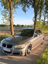 BMW Bmw E90 320d Facelift - BMW 320: E90