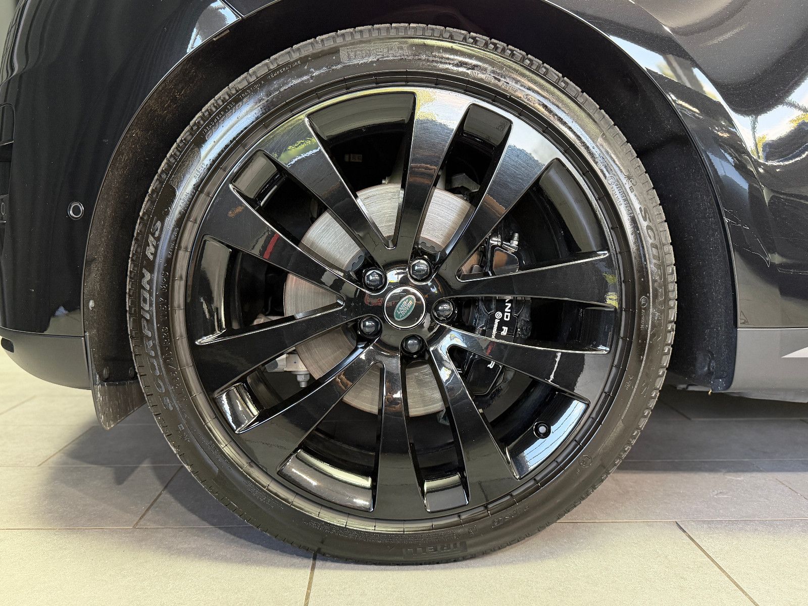Fahrzeugabbildung Land Rover Range Rover Sport S Hybrid |MERIDIAN|360°|LUFT