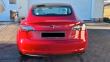 Tesla Model 3 Allradantrieb mit Dualmotor Long Ran... - rote Tesla Model 3