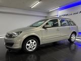 Opel Astra H Caravan Aut ALLWETTER NAV SZH TEMP KLIMA - Opel Astra aus 2006: Kombi