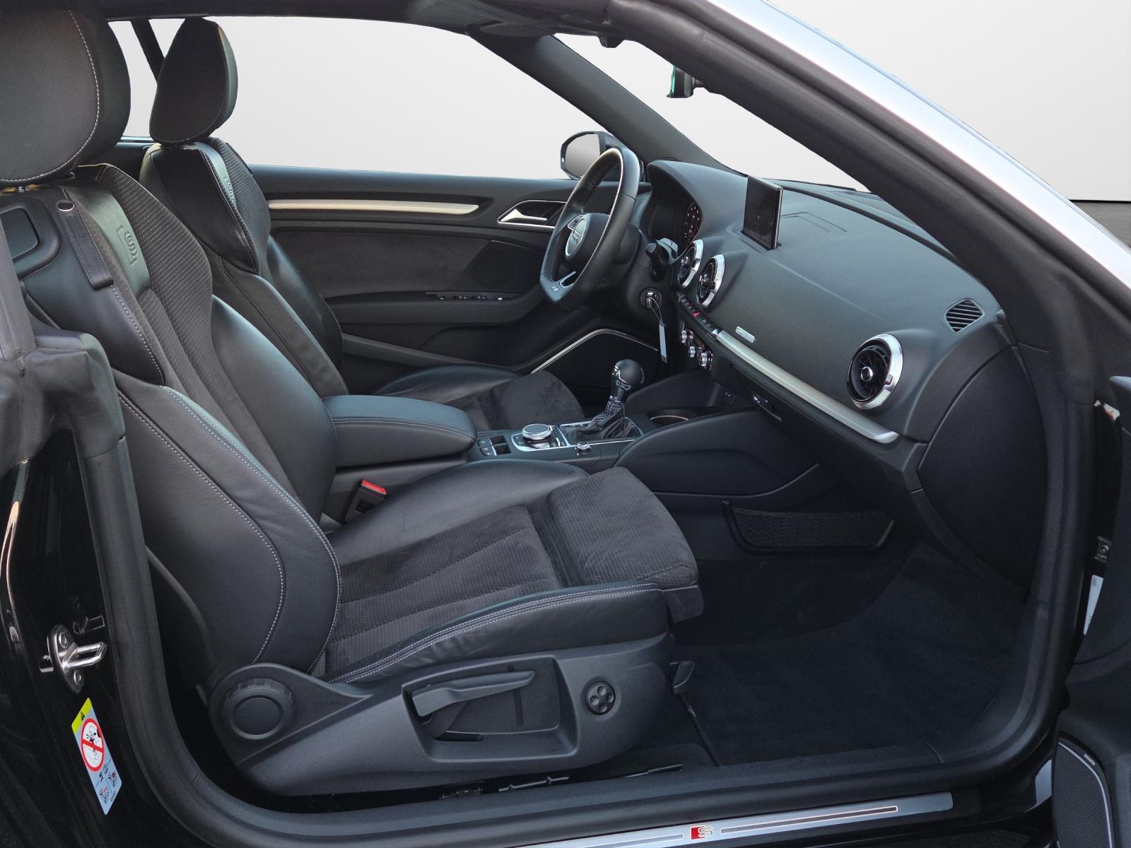 Audi A3 Cabriolet 1.5 TFSI S tronic S line LED-Matrix
