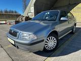 Skoda Octavia 1.6 *TÜV NEU*AUTOMATIK*SHZ* - gebrauchte Skoda Octavia aus dem Jahr 2004
