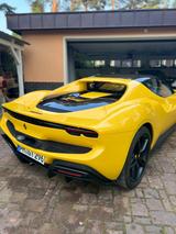 Ferrari 296 GTB Ursprungsfarbe Garantie NP353 Lackschutz - Ferrari 296 GTB aus 2024