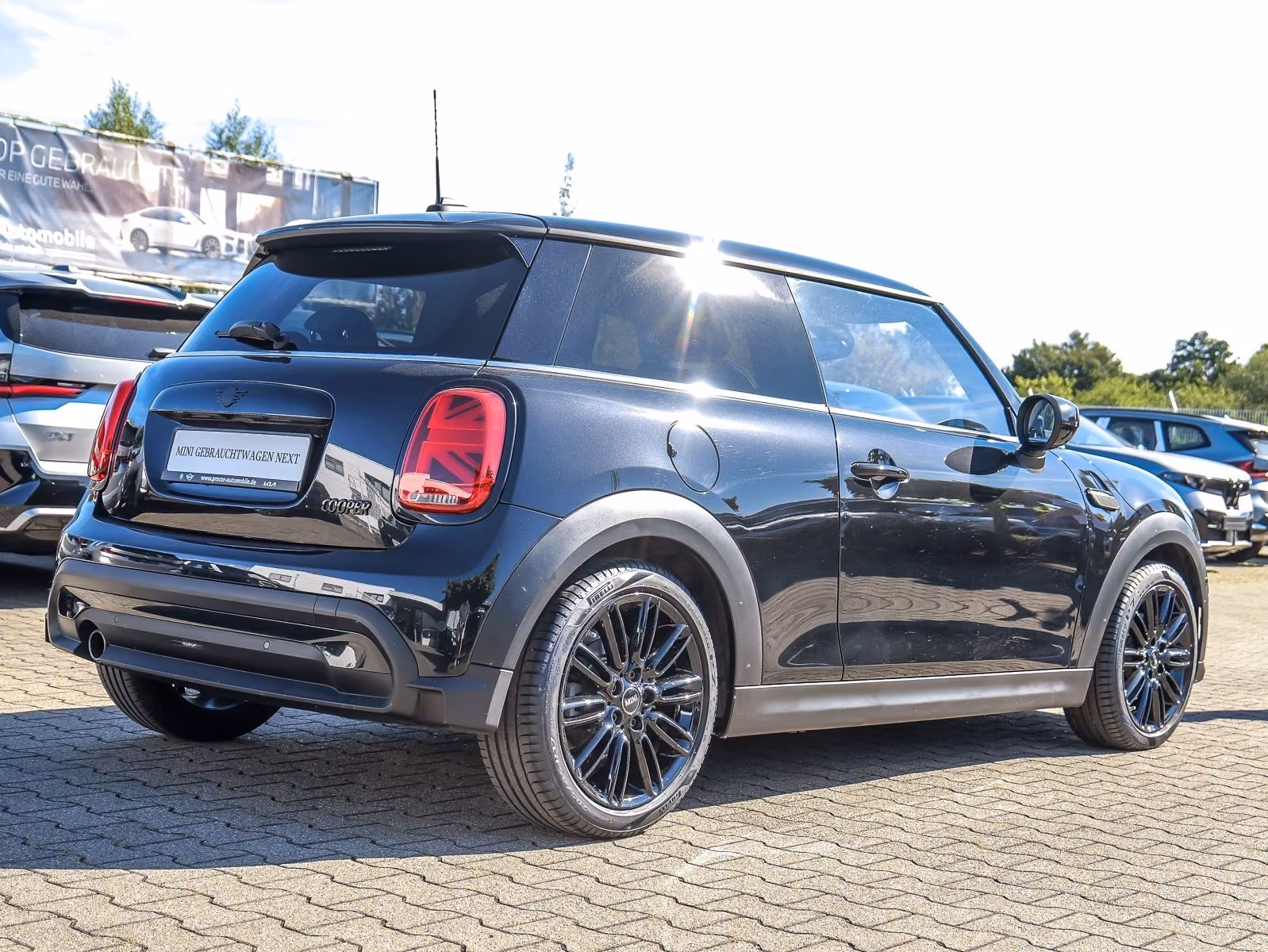 MINI Cooper Classic-Trim+LED+Navi+Klima+SHZ+Tempomat+