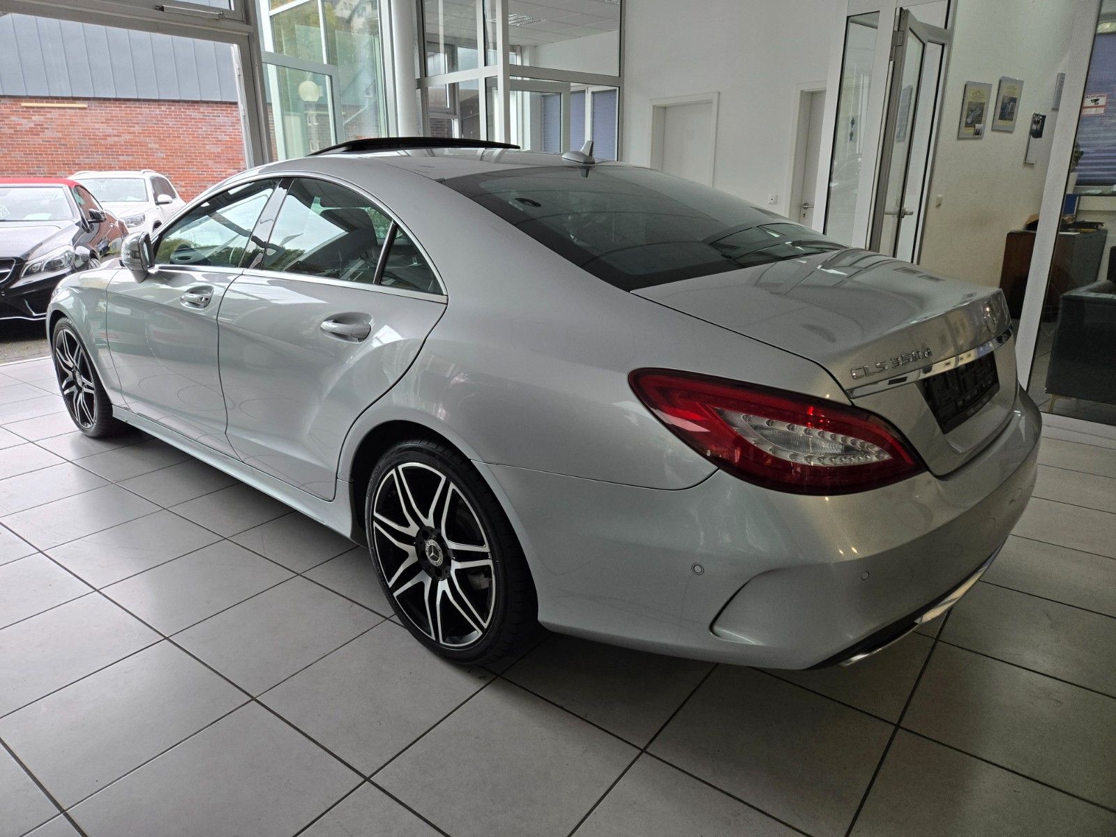 Fahrzeugabbildung Mercedes-Benz CLS 350 d AMG LINE *SITZBELÜFTUNG*360*SCHIEBED*