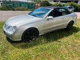 Mercedes-Benz Mercedes CLK 320 Cabrio Elegance Silber - gebrauchte Mercedes-Benz CLK 320 aus dem Jahr 2004
