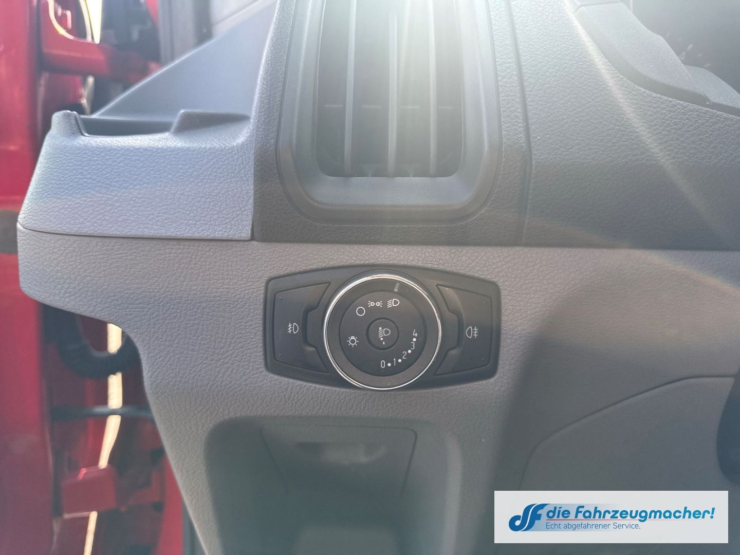Fahrzeugabbildung Ford Transit Kombi 350 L3 Trend 2.2 TDCi DPF *2364 *K