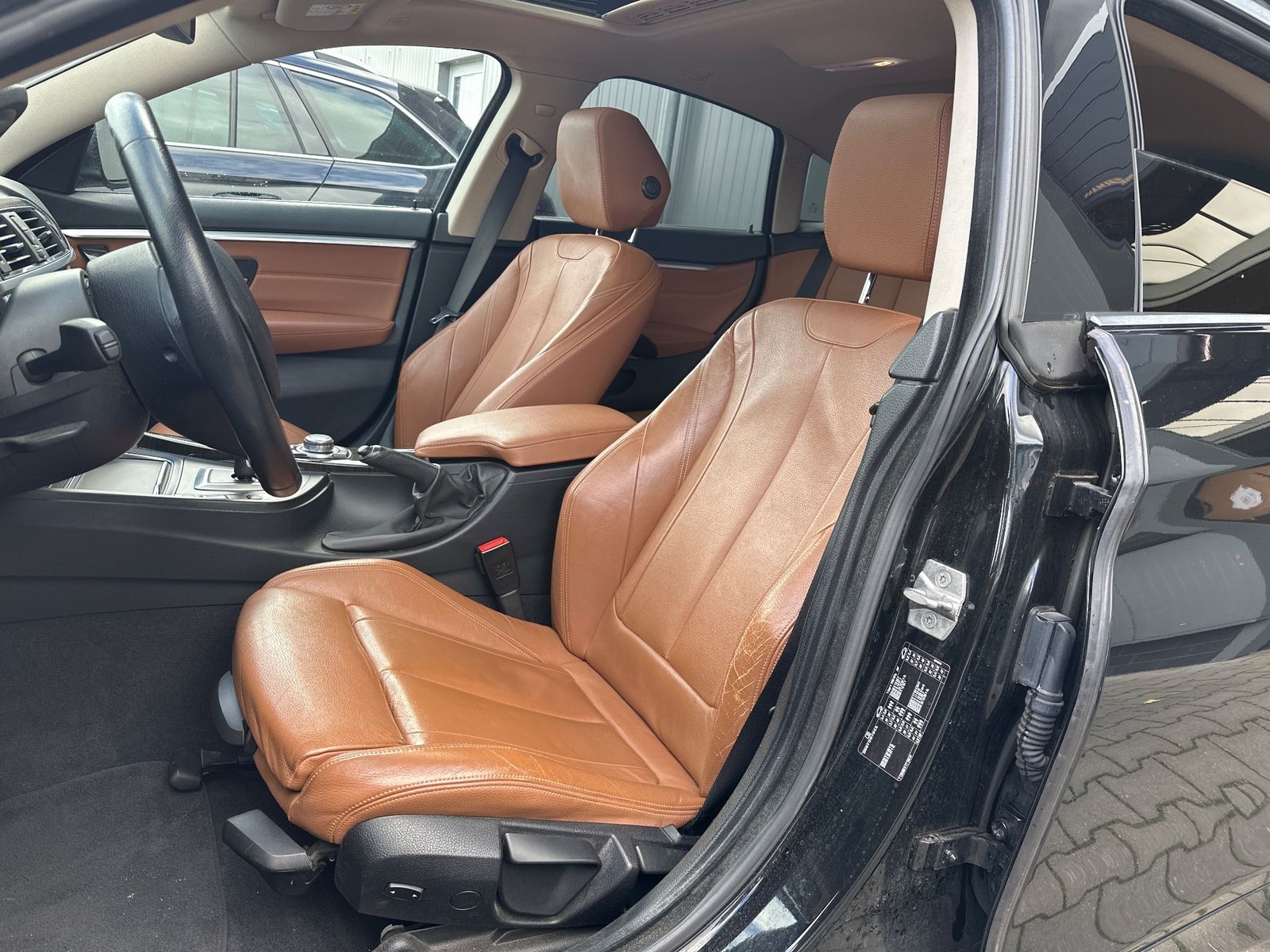 Fahrzeugabbildung BMW 420 Gran Coupé Luxury-Line Aut. NAV+XEN+PANORAMA