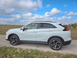 Mitsubishi Eclipse Cross 2.4 PLUG-IN HYBRID 4WD Intro E...