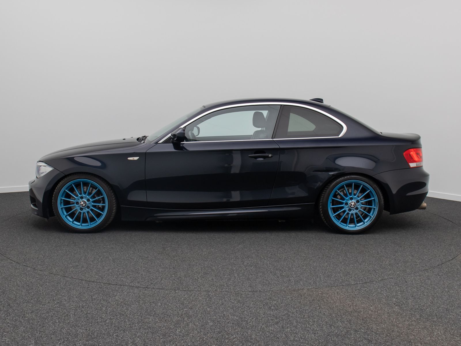 Fahrzeugabbildung BMW 123d Coupé M Sport H/K Xenon PDC KlimaAut