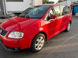 Volkswagen Touran 1.6 FSI Highline Highline - gebrauchte Volkswagen Touran aus dem Jahr 2003