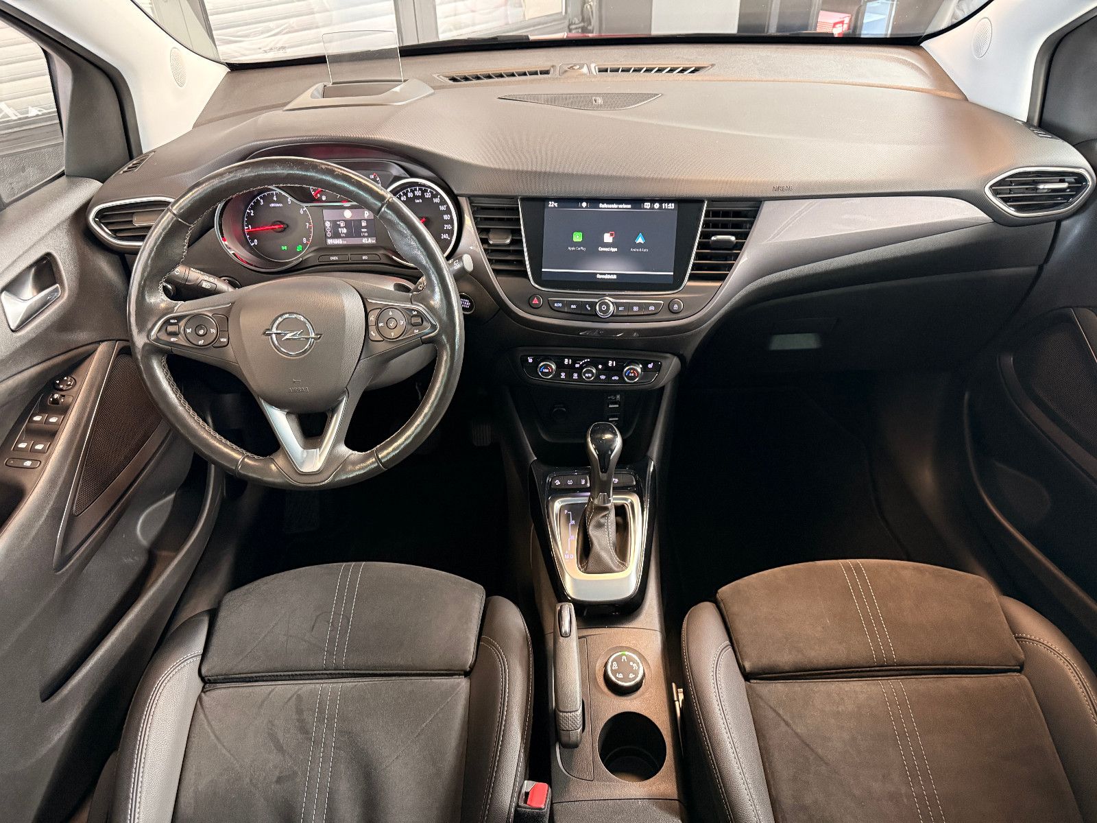 Fahrzeugabbildung Opel CrosslandX Ultimate/HEAD-UP/KAMERA/LEDER/LED/AUT