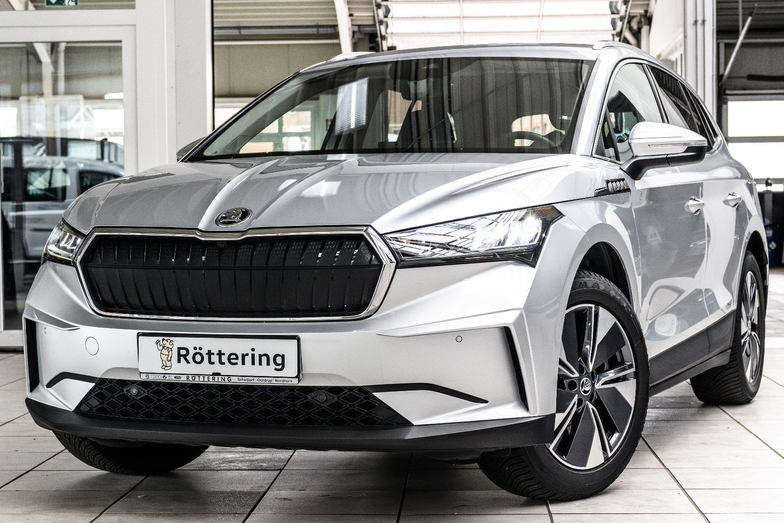 Fahrzeugabbildung SKODA Enyaq 85 x Loft AHK/4x4/RFK/LED