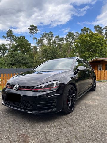 Volkswagen VW GOLF 7 GTI PERFORMANCE -  Scheckheft //...