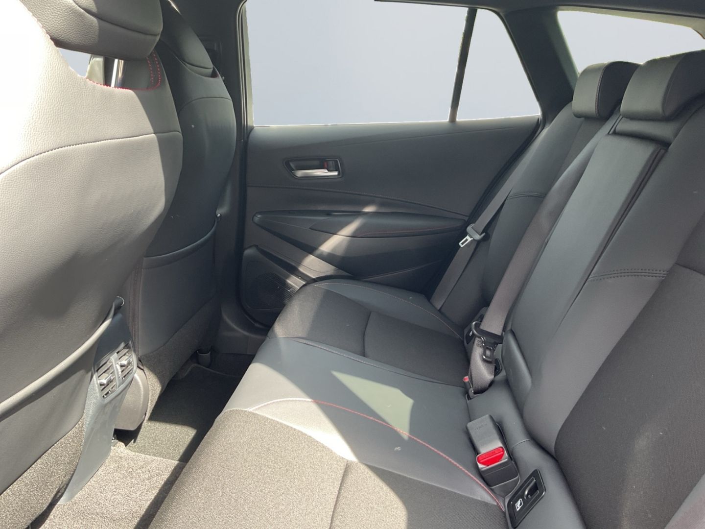 Toyota Corolla - Bild 14