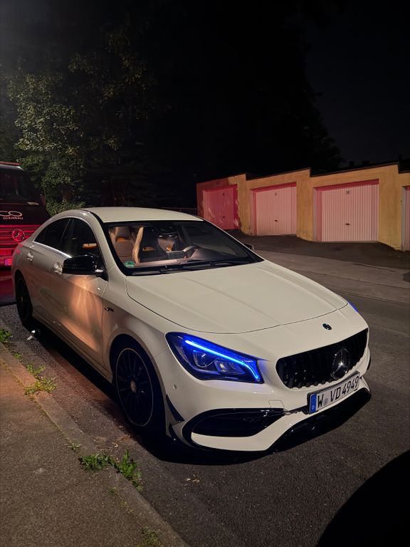 Image of Mercedes-Benz CLA 180