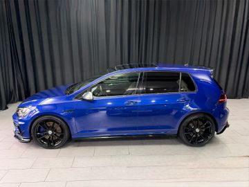 Volkswagen Golf - 2