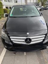Mercedes-Benz B 180 - Sehr gut erhalten - Mercedes-Benz B 180 Gebrauchtwagen in Krefeld