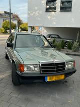 Mercedes-Benz Mercedes 190d mit 5 Gang - Mercedes-Benz 190: 5d