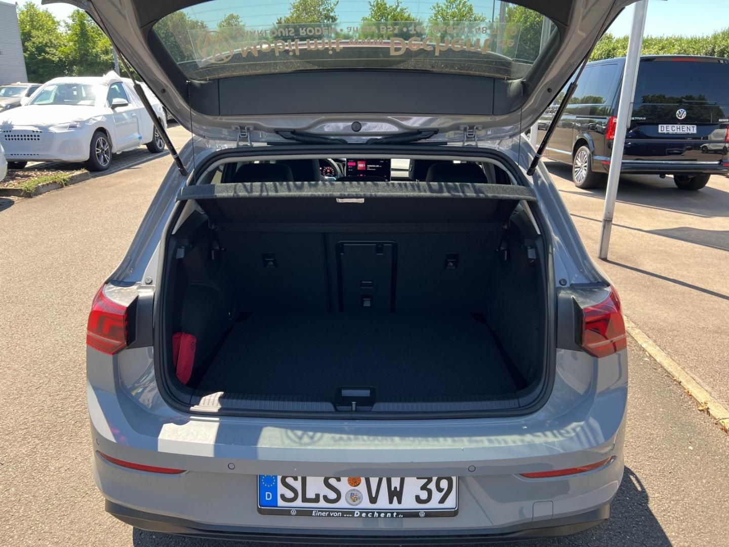 Fahrzeugabbildung Volkswagen Golf Life 1,5 l TSI OPF 85 kW (116 PS) 6-Gang