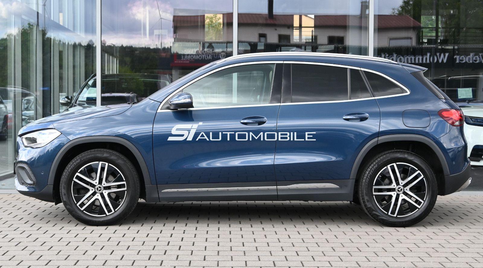 Fahrzeugabbildung Mercedes-Benz GLA 200 d 4MAT. Progressive °AHK°PANORAMA°