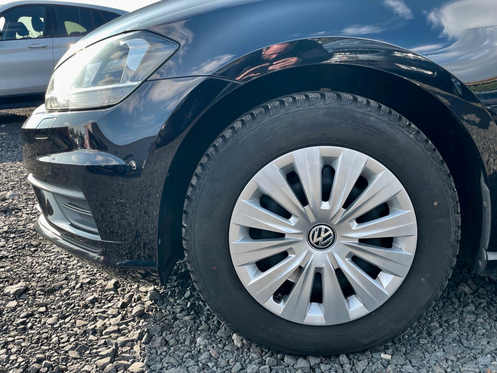 Fahrzeugabbildung Volkswagen Golf VII 1.0 TSI Lim. Trendline Klima 1.HAND SHZ