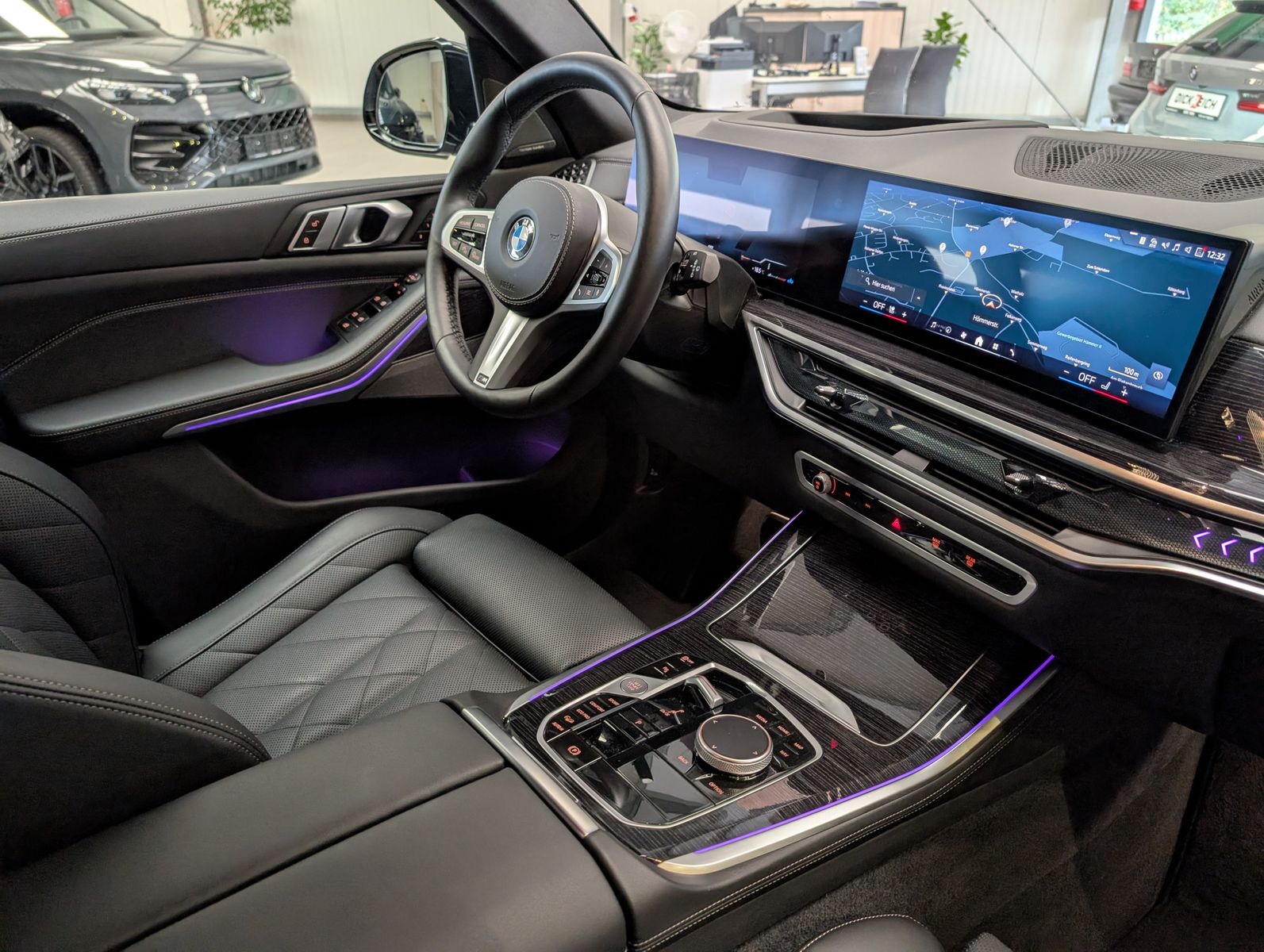 Fahrzeugabbildung BMW X5 30d xDrive M-Sport Innovati AHK H&K UPE:105T€