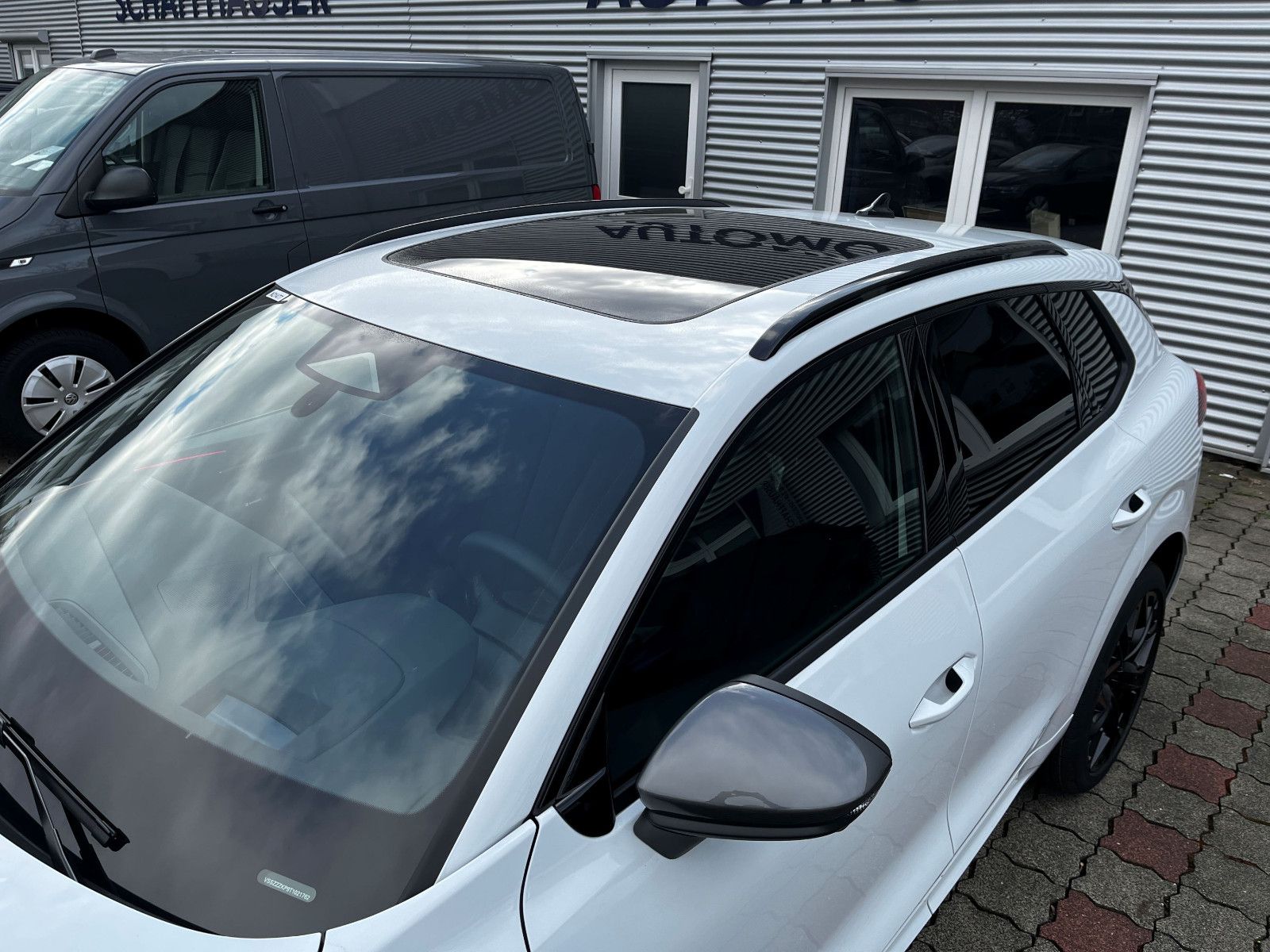 Fahrzeugabbildung CUPRA Terramar 2.0 TSI 4Drive VZ AHK PANO 20" SENN HUP