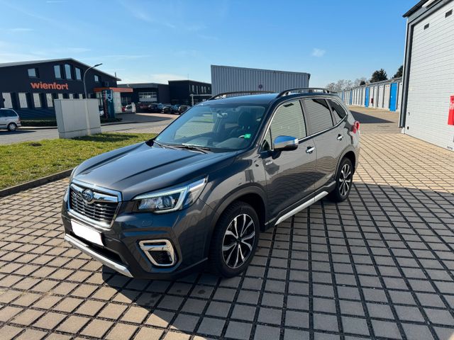 Subaru Forester Active*AUTOMATIK*1 HAND*