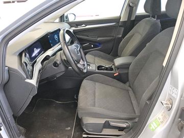 Volkswagen Golf - 6