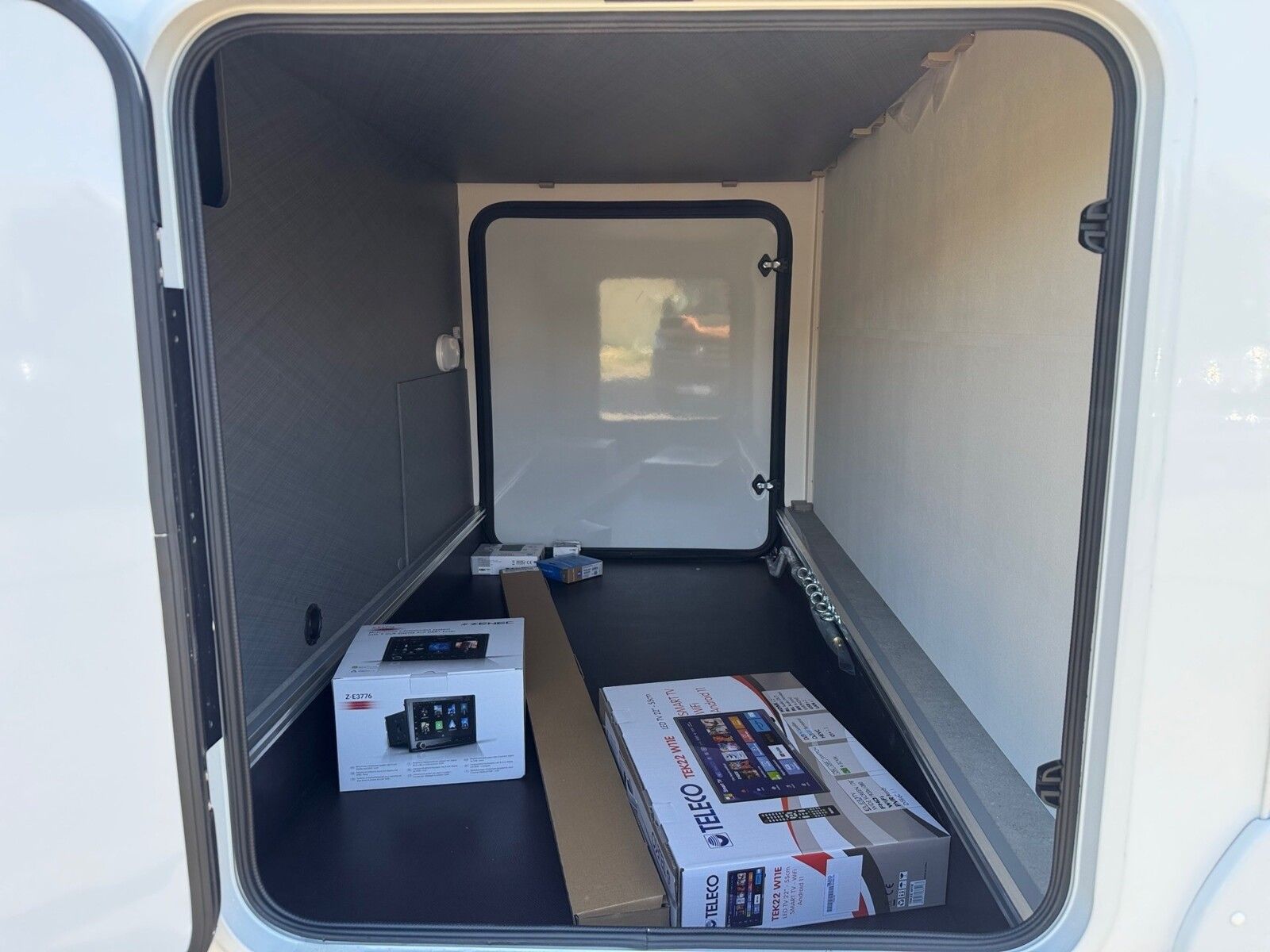 Fahrzeugabbildung Etrusco T-Modell Base 7.4 SB ACC,Solar,Markise,LTE,TV