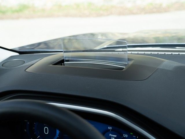 Kuga Titanium Plug-In Hybrid HUD AHK Panorama