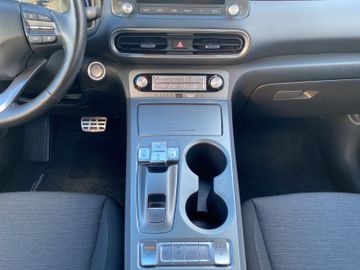 Hyundai Kona Select Elektro Kam.+KeyLess+Navi+SHZ+ACC