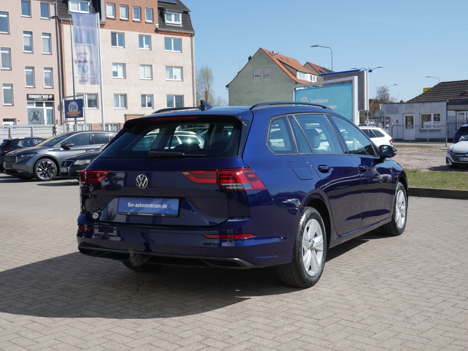 Volkswagen Golf VIII Variant 2.0 TDI Life AHK NAVI ACC SITZ imagem 3