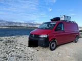 Volkswagen T5 Transporter langer Radstand - Volkswagen T5 Transporter: Radstand Langer
