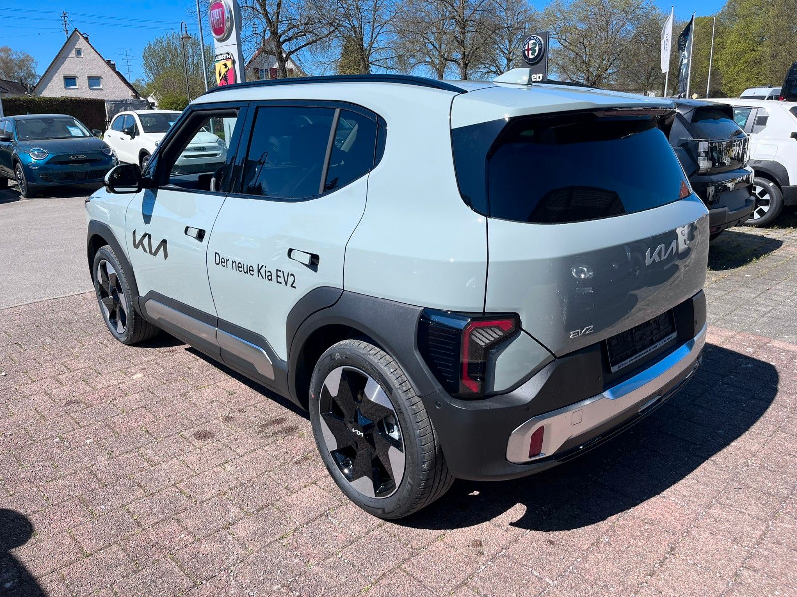 Fahrzeugabbildung Kia EV2 42,2 Earth V2L WP 22AC Kamera el. Sitze uvm.